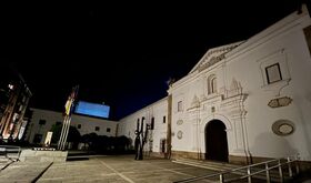 La Asamblea de Extremadura se suma un ao ms a la campaa La Hora del Planeta