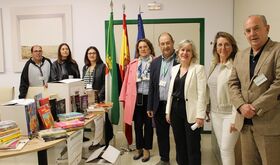 La Campaa Libro Solidario entrega lotes de libros a Deleitosa y la prisin de Badajoz