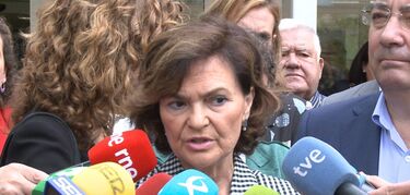 UGT Extremadura concede a Carmen Calvo la insignia de oro de los Premios Primero de Mayo