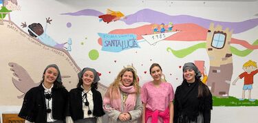 Las Lavanderas de Cáceres acercan la tradición popular a los más jóvenes 