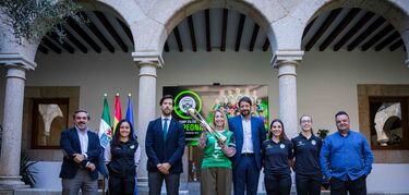 Guardiola recibe al CD Extremadura y al Sport Extremadura por sus ascensos de categoría