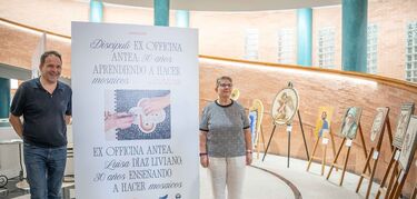 Una exposición en Mérida rinde homenaje al taller de mosaicos de Luisa Díaz Liviano