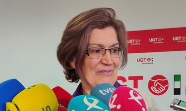 UGT reconoce la trayectoria de Marisa Álvarez Tello con I Premio Isabel Expósito Agúndez