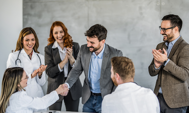 Convocatoria ayudas por 32 millones para fomentar contratación indefinida en Extremadura