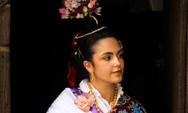 Un retrato del baile de las Italianas de Garganta la Olla, Premio Señas de Identidad Un retrato del baile de las Italianas de Garganta la Olla, Premio Señas de Identidad
