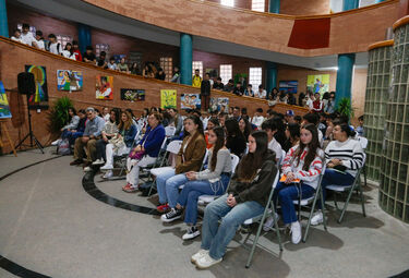 Alumnos de Arroyo de San Serván exponen en Mérida una muestra sobre mujeres creadoras