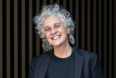 La voz de Mayte Martín pone el broche de oro a los Conciertos de Pedrilla en Cáceres