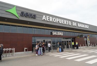 Una ruta directa de Binter unirá Badajoz con Tenerife a partir de 1 de diciembre