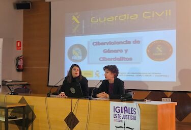 La Directora General del IMEX anima a las víctimas de violencia a denunciar 