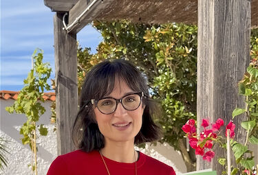 Nuria Zurdo publica un libro para mostrar cómo es vivir con la enfermedad de Behçet