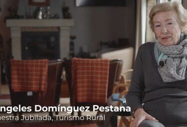 Maestra jubilada de Sierra de Gata protagoniza tercer vídeo de Diputación por 8M