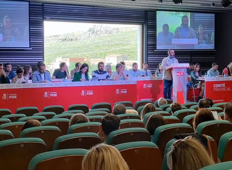 Comit Provincial PSOE de Cceres muestra apoyo a medidas del Gobierno para el campo