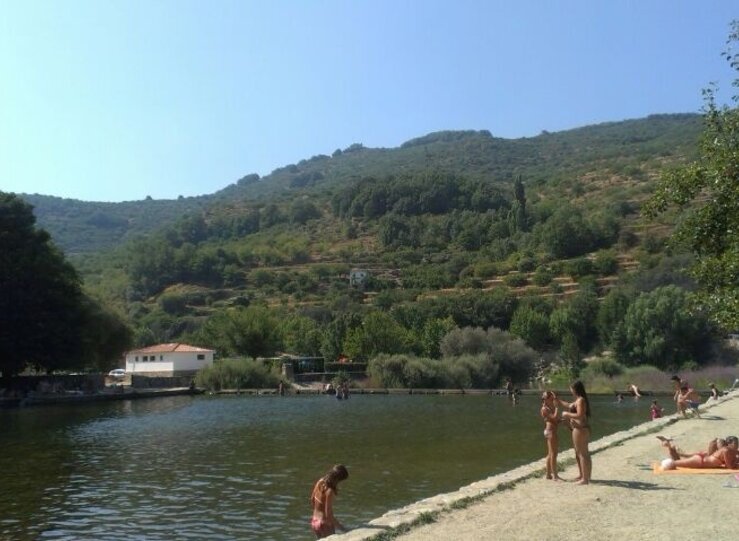 Asociaciones de turismo piden a alcaldes norte Extremadura que abran piscinas este verano