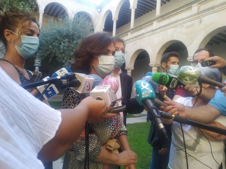 Carmen Calvo pide a partidos arrimar el hombro para negociar PGE que no sean de nadie