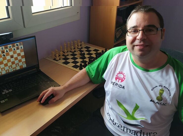El gran maestro Prez Candelario jugar treinta partidas ajedrez simultneas por internet