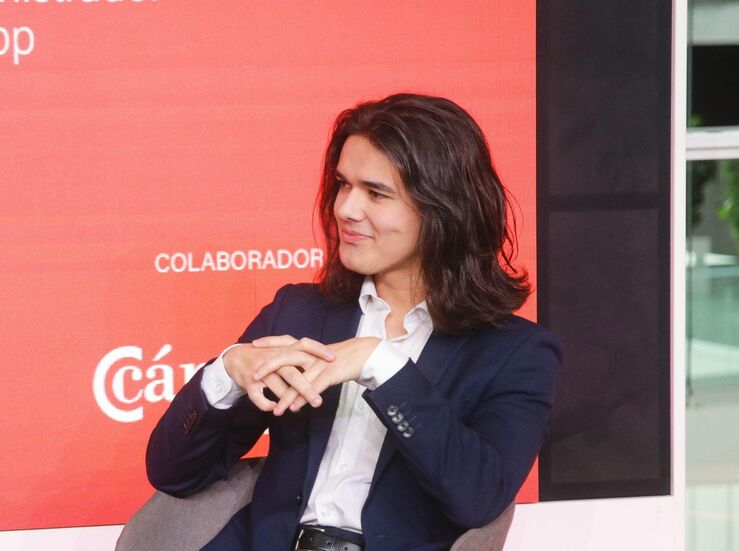 helloapp la startup del joven de 19 aos lvaro Pintado anuncia crowdfunding de 300000