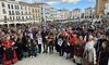 1500 alumnos de tres colegios de Carmelitas bailan El Redoble en Plaza Mayor de Cceres