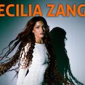 La cantante extremea Cecilia Zango transporta al verano con su nuevo single La arena