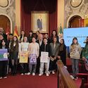 Ayuntamiento de Badajoz entrega los premios de los concursos contra la violencia de gnero Ayuntamiento de Badajoz entrega los premios de los concursos contra la violencia de gnero