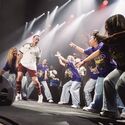 La bailarina Mara Seco hace vibrar al pblico en el concierto de Elvis Crespo La bailarina Mara Seco hace vibrar al pblico en el concierto de Elvis Crespo