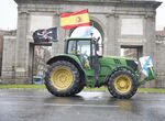 Unos 8000 agricultores y ganaderos con 500 tractores toman Madrid en protesta por la PAC 