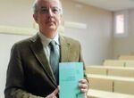Un profesor de la UEx publica una obra clave para comprender la legislacin ambiental
