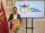Juan Soto Ivars Luz Gabs o Vicente Valls pasarn por la 45 Feria del Libro de Badajoz