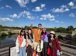 Creadores de contenido de China descubren la Va de la Plata 