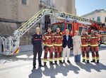 Los bomberos de Badajoz incorporan una nueva autoescala de 42 metros 