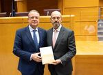 Monago presenta libro Catstrofes naturales Respuesta del derecho administrativo espaol