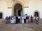 Ayuntamiento Cceres guarda un minuto de silencio por vctimas del terremoto de Venezuela