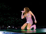 Cientos de extremes disfrutan primeros conciertos Shakira en Madrid