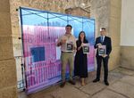 Carroza del Teatro Real desembarca en la Plaza Mayor de Cceres 
