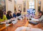 Gobierno y CCAA acuerdan repartir ms de 107M para formar trabajadores centros pblicos