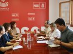 El PSOE tacha de racista e insolidario el recurso de la Junta para no acoger a MENAs