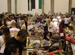 Cerca de 21000 personas disfrutan de la II Feria Internacional de Coleccionismo de Mrida
