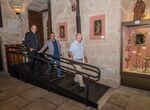Diputacin Cceres instala rampas en la Concatedral de Santa Mara para su accesibilidad