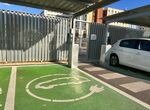 El Universitario de Badajoz crea 25 plazas aparcamiento recarga para vehculos elctricos