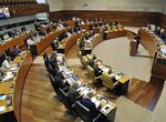 Los votos de PP y Vox rechazan enmiendas totalidad de PGEx presentadas por PSOE y Unidas
