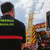 Efectivos del Parque de Bomberos de Mrida realizarn una petalada a Santa Eulalia 