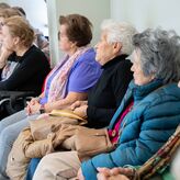 Msica en los talleres de empoderamiento femenino en centros de mayores de Mrida 