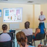 Trabajadores Servicios Sociales Mrida acuden a taller sobre discriminacin por LGTBIfobia