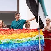 En Mrida 100 personas participan en la elaboracin de la bandera colaborativa LGTBI