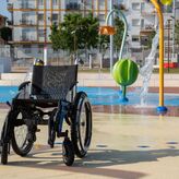 Los espacios acuticos municipales de Mrida contarn con seis sillas de ruedas
