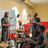 Vlez visita los campamentos musicales en el centro cultural de La Antigua en Mrida