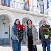Feafes Salud Mental y Ayuntamiento Mrida inician campaa solidaria venta de flores Pascua