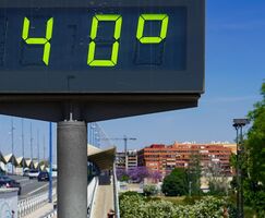 Proteccin Civil alerta por calor desde domingo en Pennsula y Baleares y pide precaucin