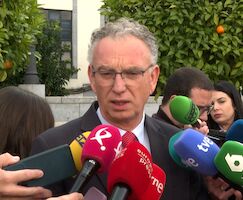 Quintana reitera que la posicin del PSOE no ha cambiado sobre una posible abstencin