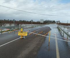 Ocho carreteras continan cortadas al trfico en Extremadura por el temporal