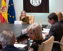 Junta reconoce que el contacto con Vox es habitual y ve urgente salir del bloqueo